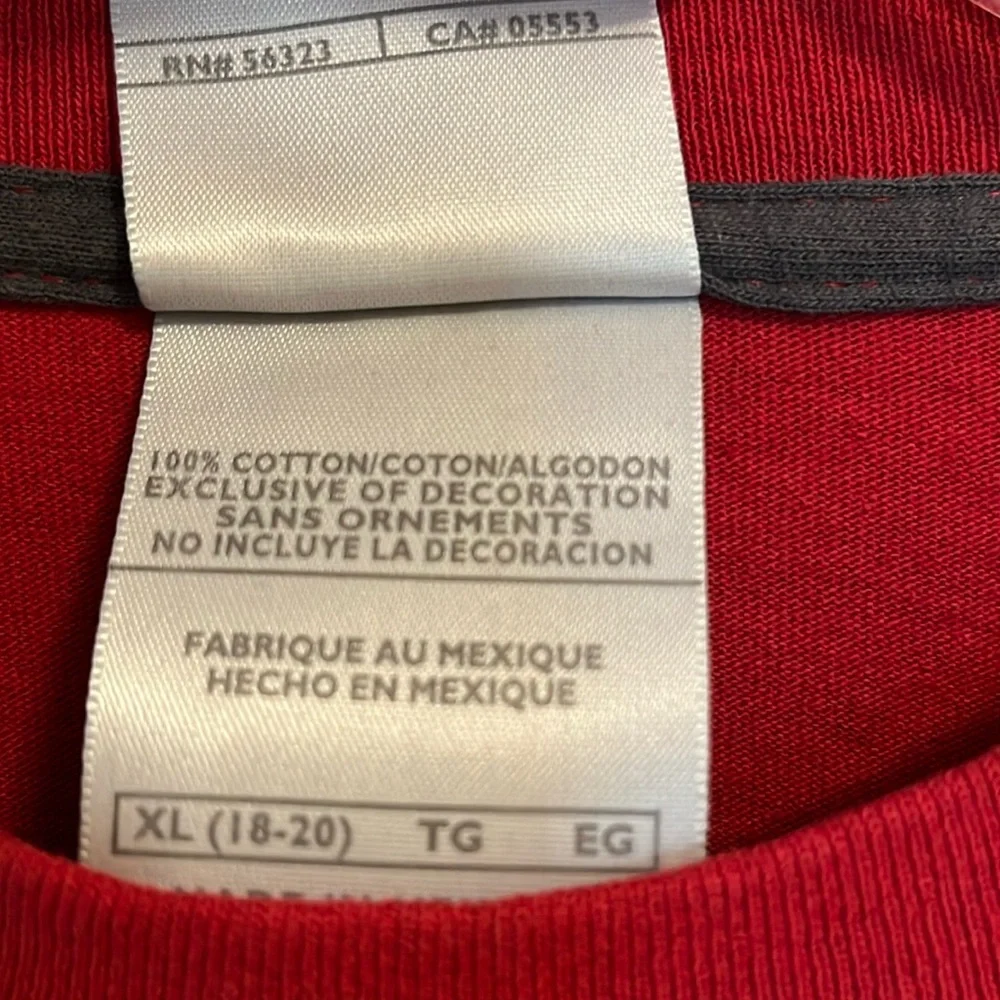 Nike basketball swoosh tee shirt size XL 18-20 red long sleeve cotton Spellout